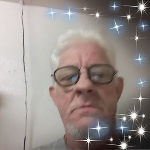 Meet your Posher, Dennis